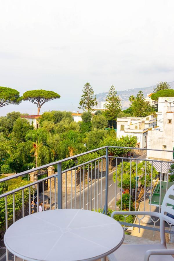 Sorrento Central And Sea View Flats Exterior foto